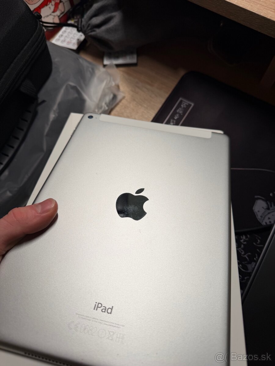 Apple iPad Air 2 Cellular 32GB - 3