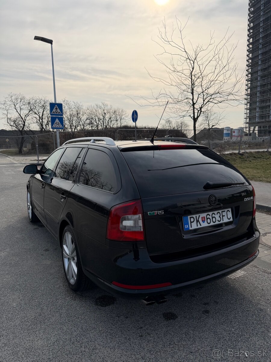 Skoda octavia vRS 2.0tdi AT - 3