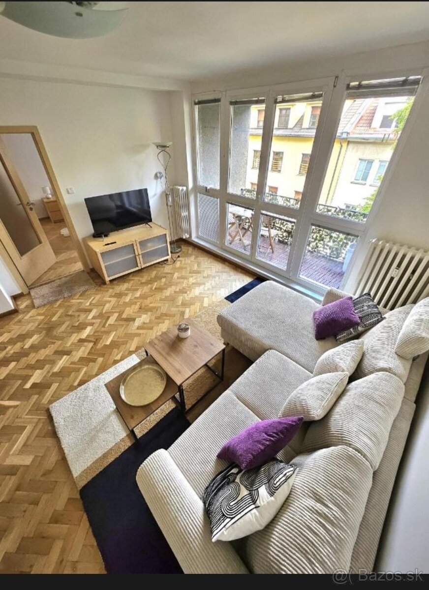 Byt v Starom meste, ktorý Vás osloví, na prenájom - 3