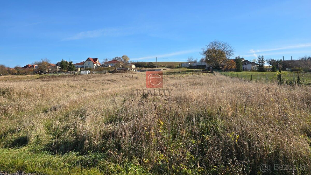 NA PREDAJ stavebné pozemky pre RD Nevidzany - 3