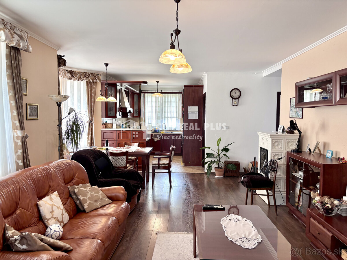 Ponúkame Vám na predaj 5 izbový rodinný dom v obci Bajč - 3