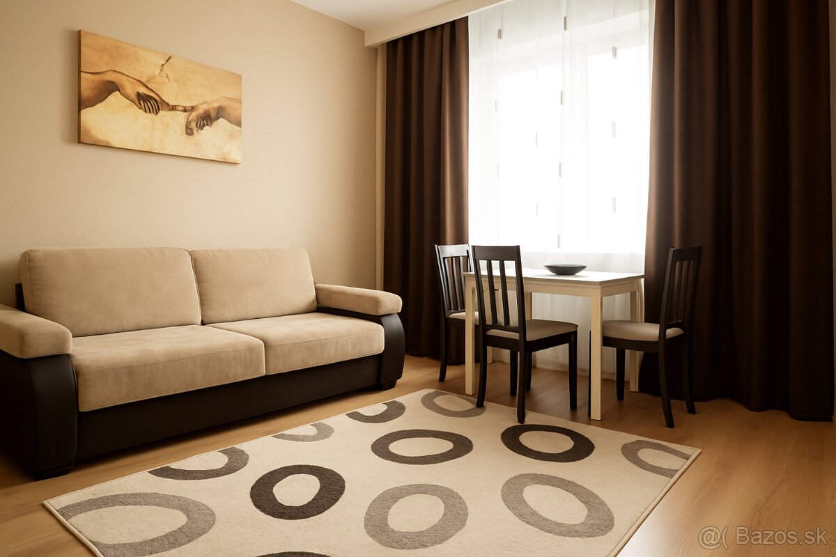 2 izbový byt v centre na Medenej ulici s balkónom - 3