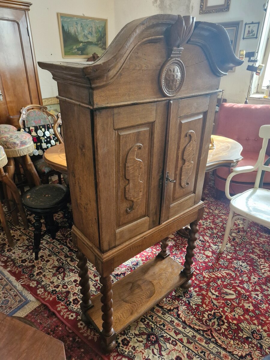 Starožitná skrinka - 3