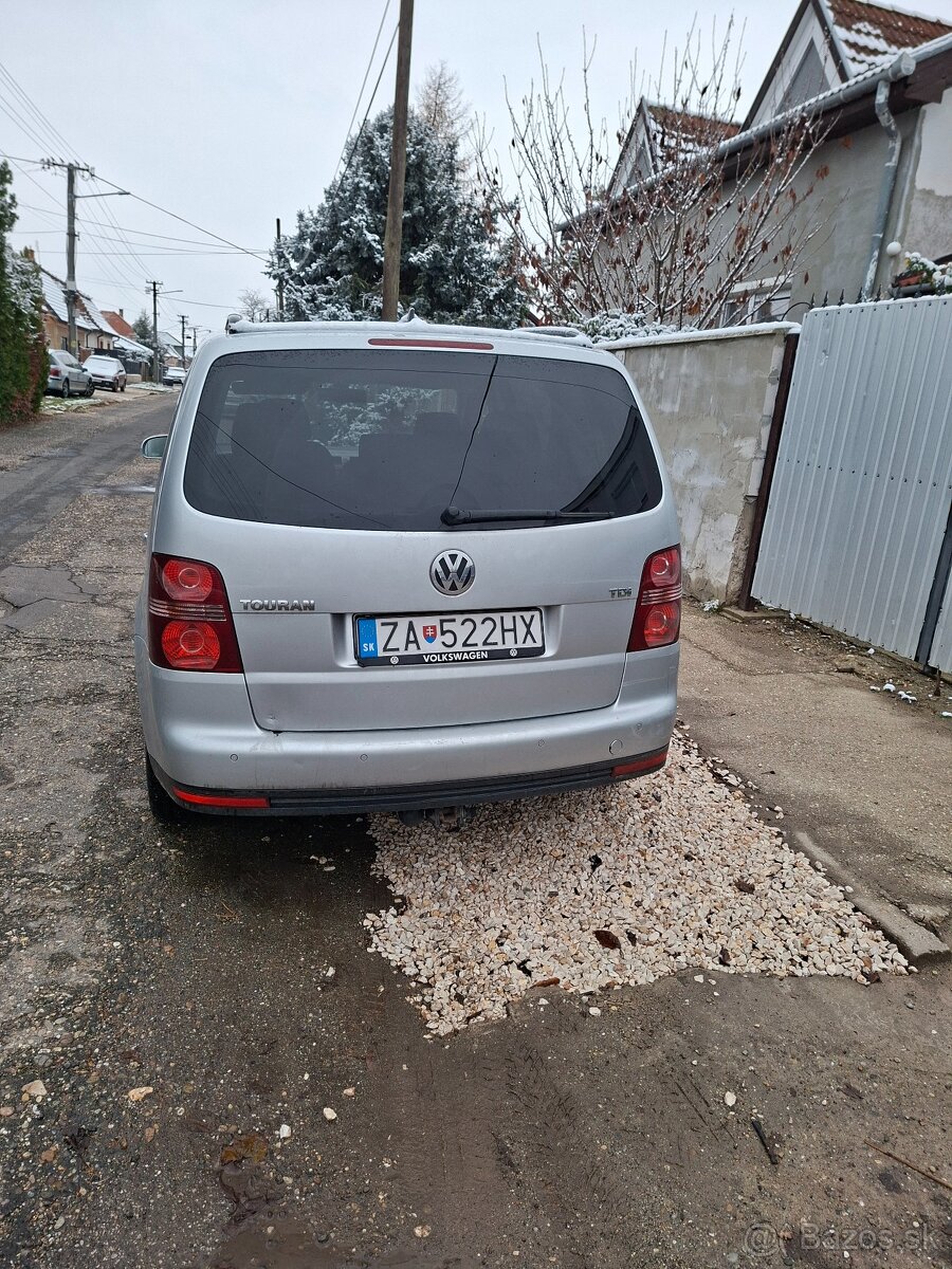 Volkswagw Touran - 3