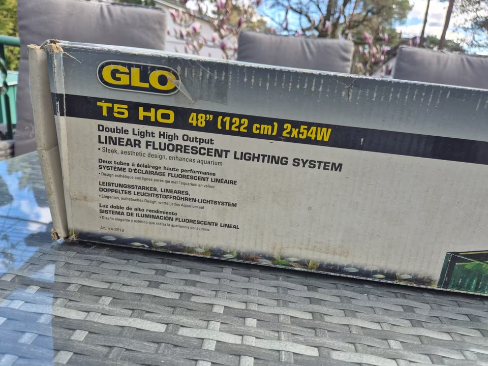 Kupim akvarijné svetlo FLUVAL GLO 120cm 2x trubica T5 - 3