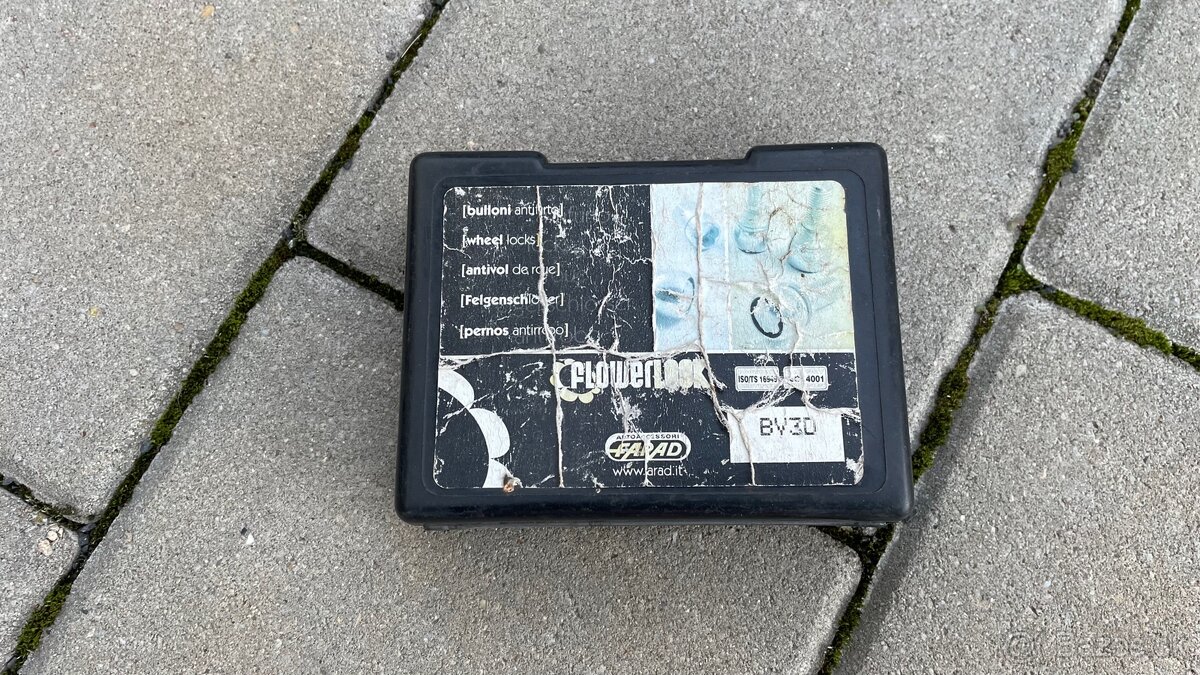 Bezpečnosťné skrutky - 3