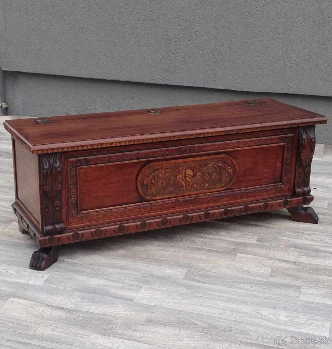Truhlica vyrezávaná. - 3
