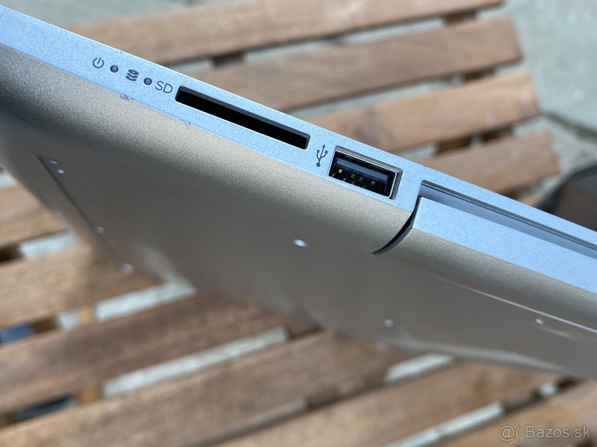 Notebook HP 17-ca0001nc 17,3” AMD Ryzen 5,8GBDDR4,256GBSSD - 3