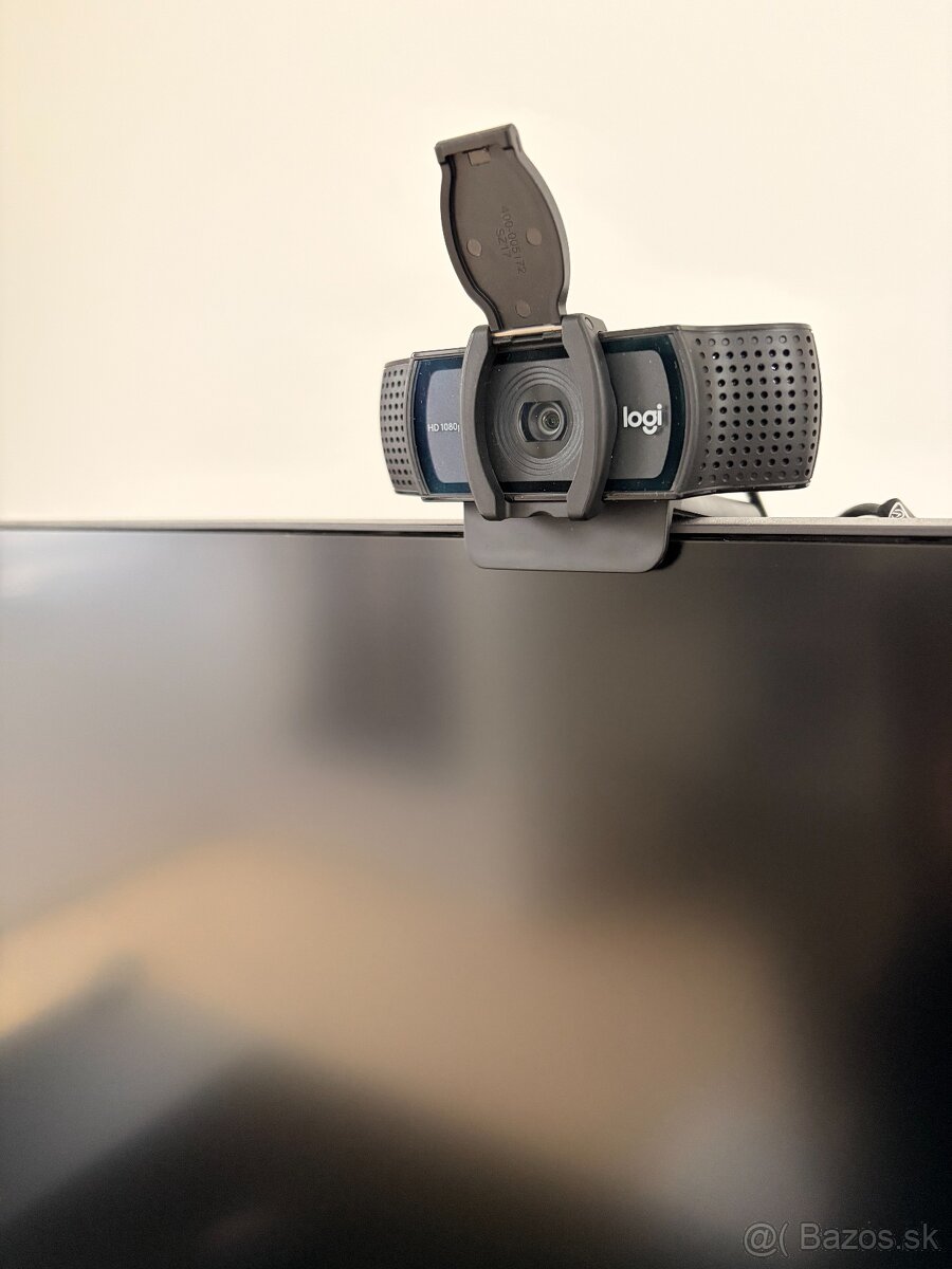 Predám nove TOP stav Webkamera Logitech C920s HD Pro - 3