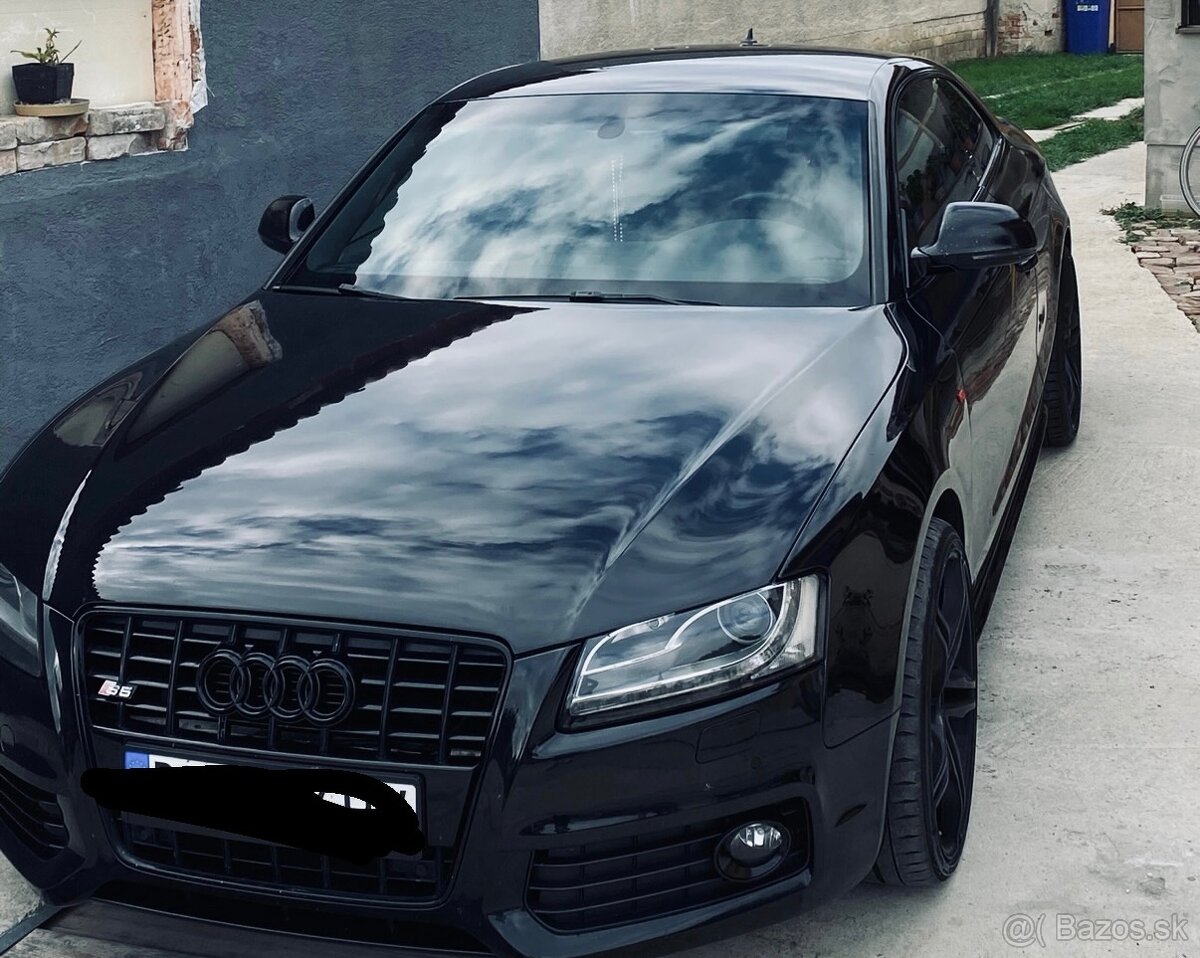 AUDI S5 4.2 V8 - 3