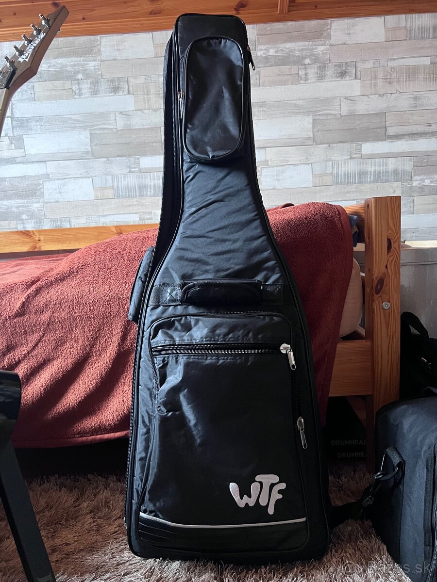 Ibanez Gio + Marshall MG Series 30DFX - 3