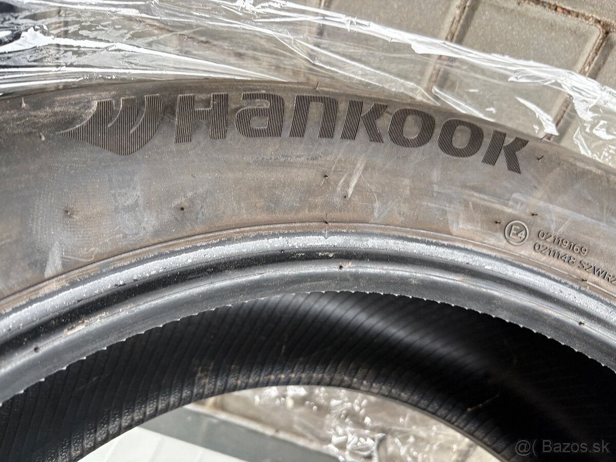 Hankook Ventus S1 evo3 235/55 R19 - 3