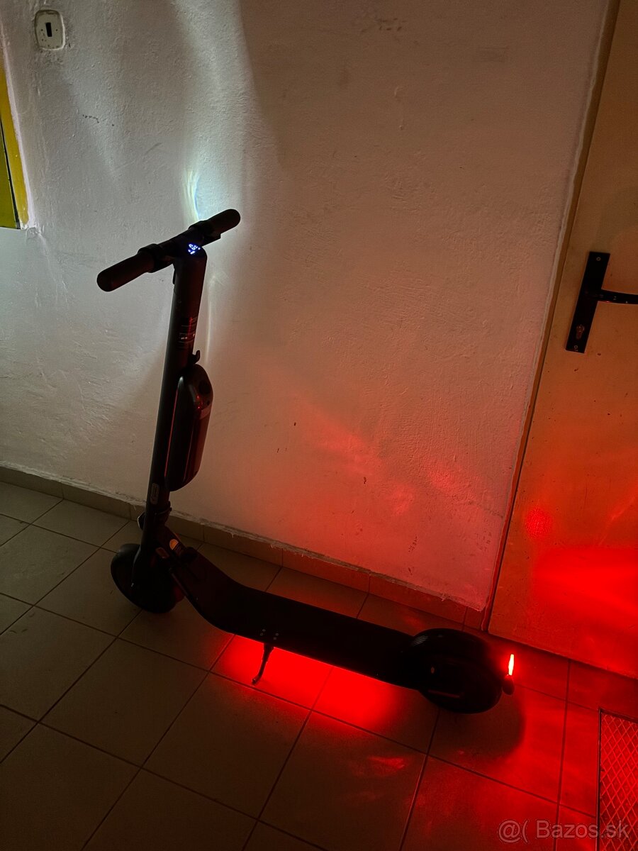 Segway Ninebot Kickscooter E25A - elektrická kolobežka - 3