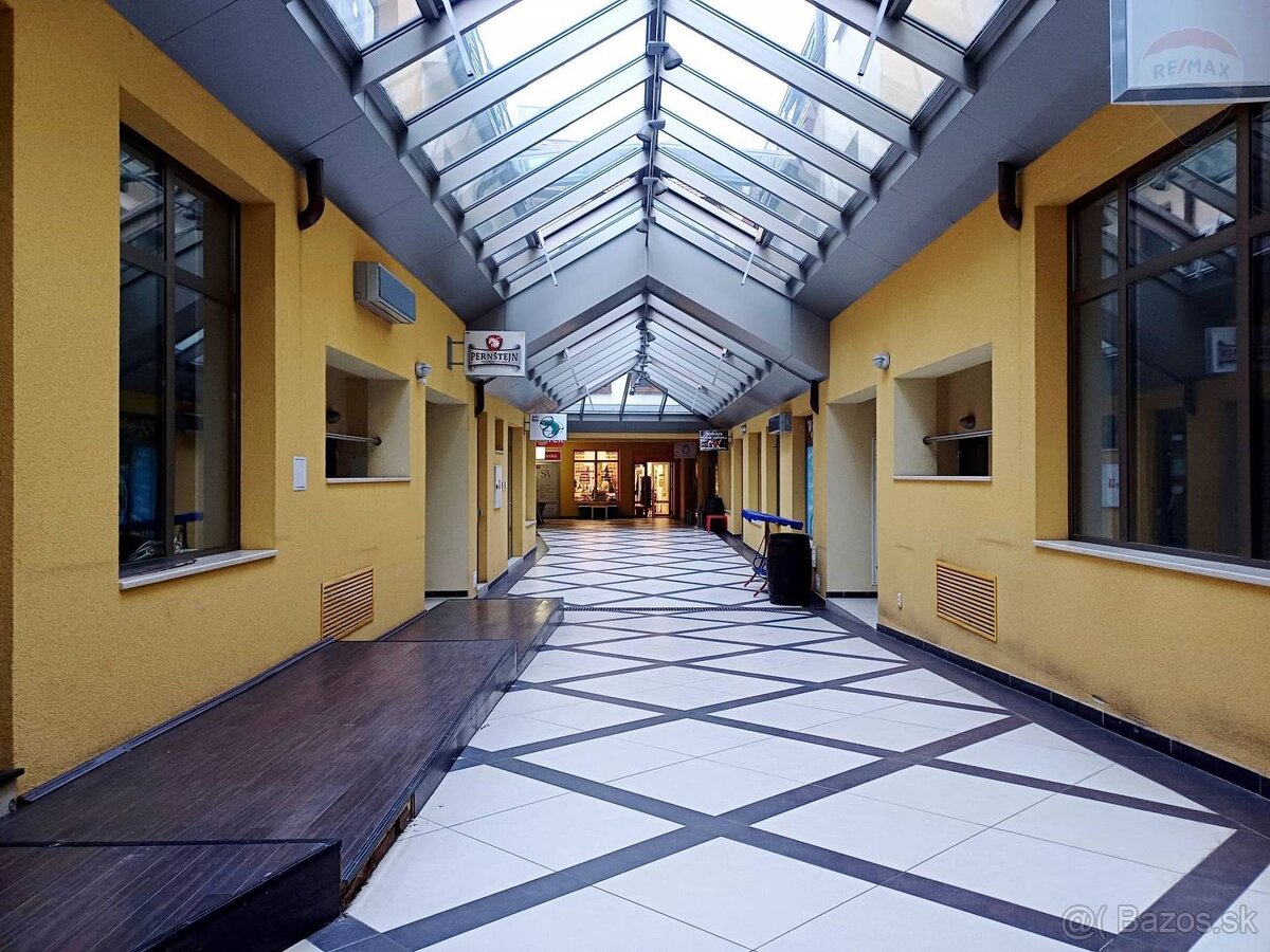 PRENÁJOM: obchodný priestor 20 m2, Obchodná ulica - 3