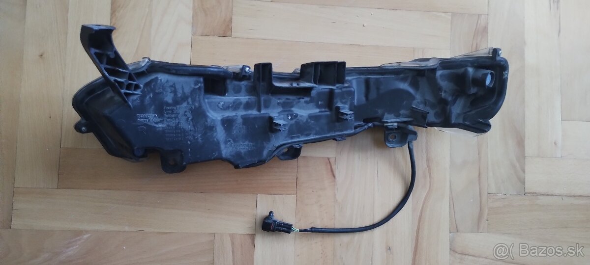 Predám diely na Lexus NX300H - 3