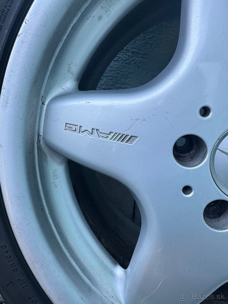 Mercedes AMG r17 - 3