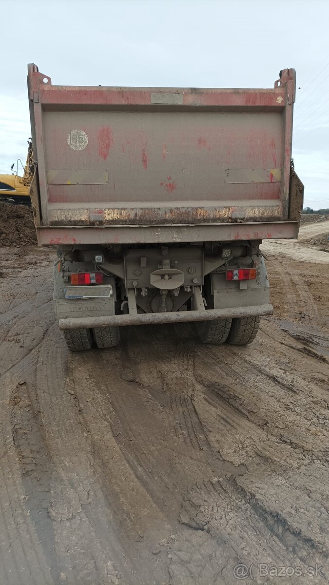 Tatra Terrno 8x8 sklápěč . - 3