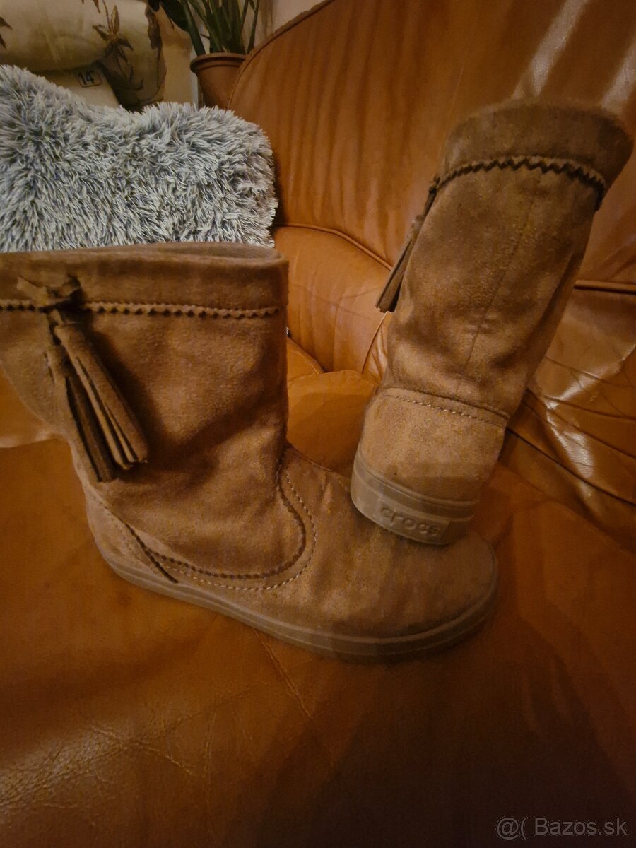 Prechodne hnede čižmičky Crocs v. 38/39 - 3