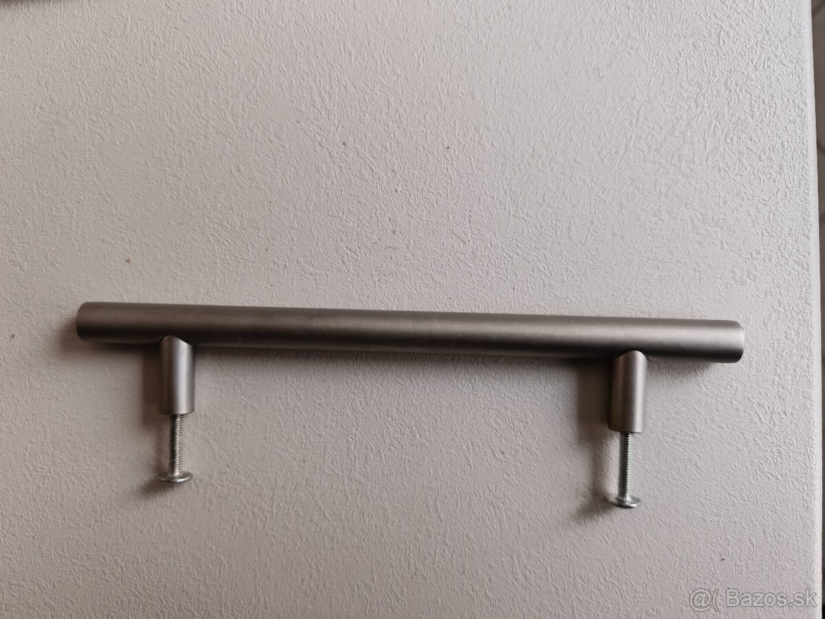 Antikorové úchytky - 3