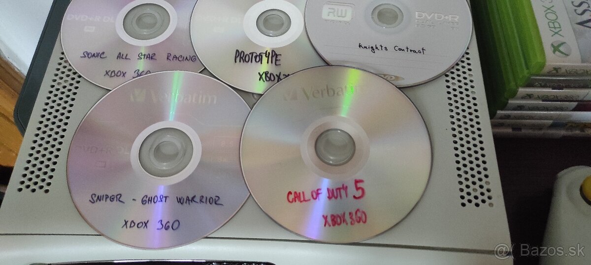 Predám Xbox 360 - 3