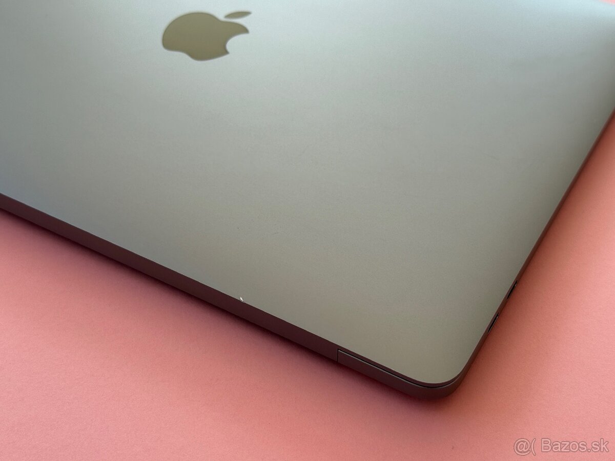 MacBook Pro 13 M1 8GB / 256GB - 3
