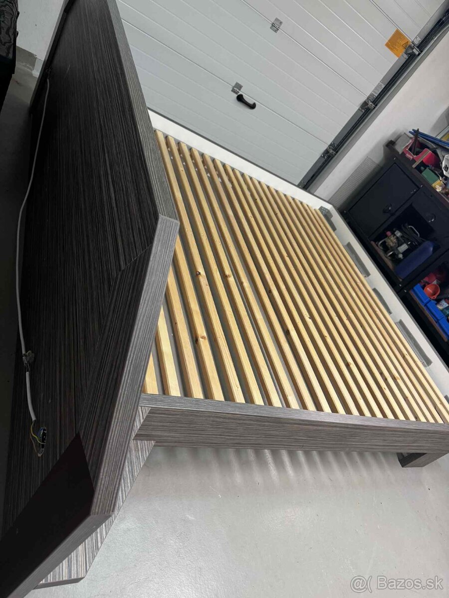 Manželská posteľ 180x200 cm - 3