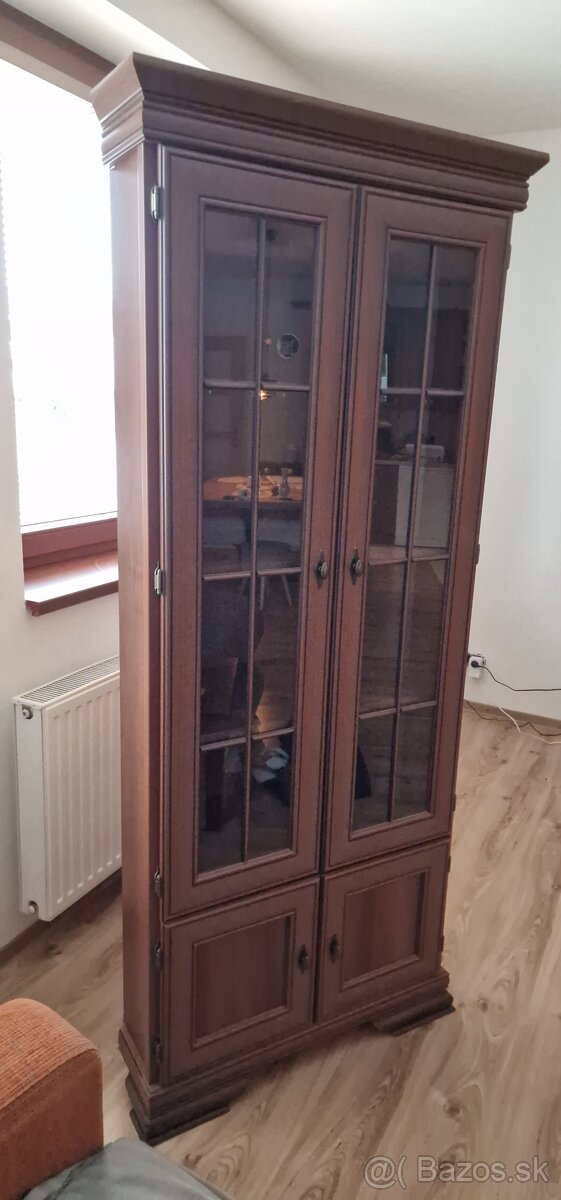 Predám rohovú vytrínu plus stolik pod televízor - 3