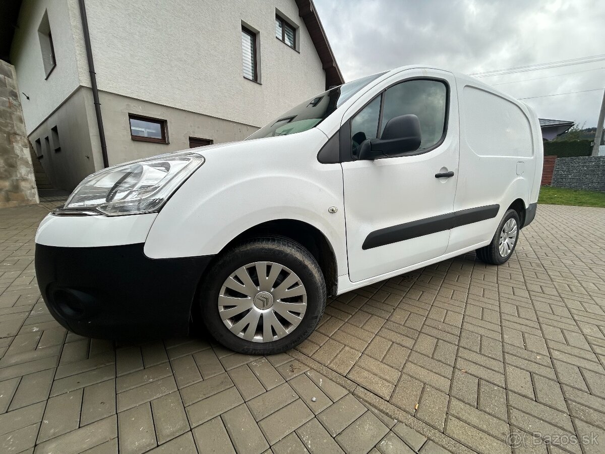 Citroën Berlingo XL 1.6 HDi (66 kW) – 2/2015 – 5 290 € - 3
