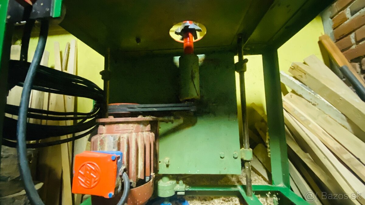 Spodna stolarska freza - 3