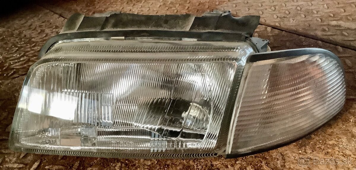 Audi a4 b5 pred FL - predné svetlá so smerovkami - 3