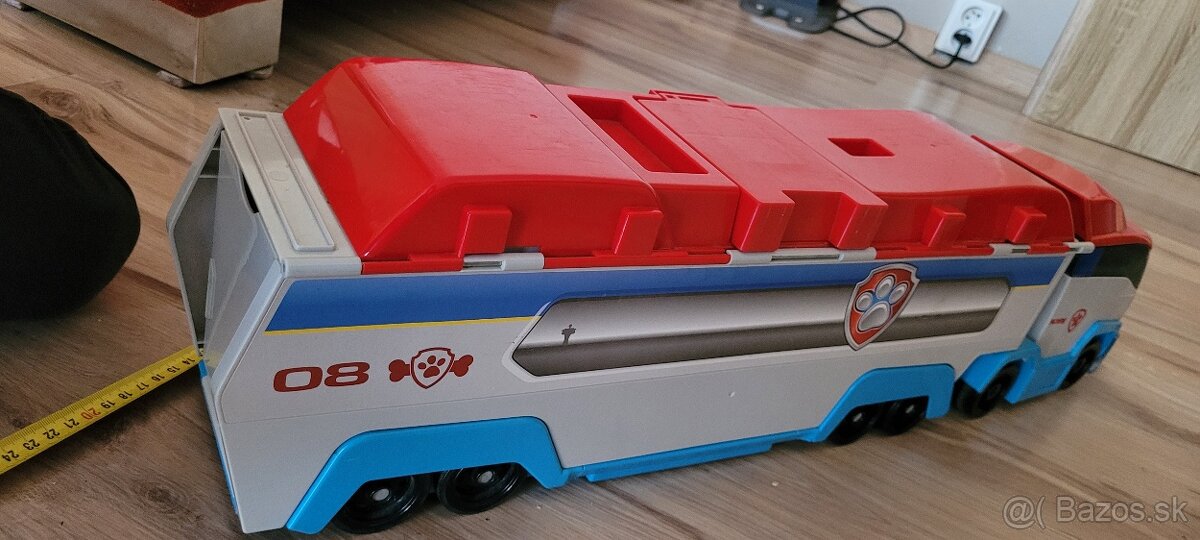 Labkova patrola kamión - 3