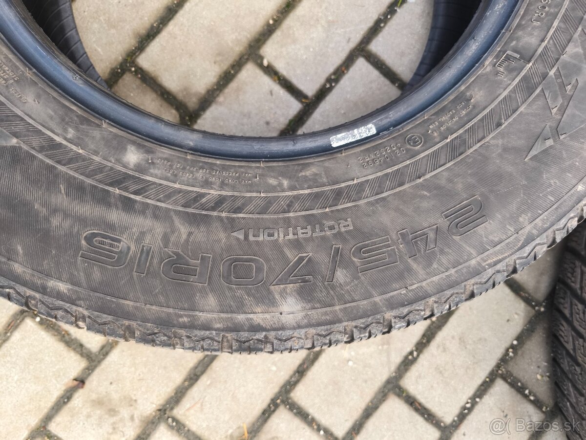 Nokian WR SUV4 245/70 r16 4+1 - 3