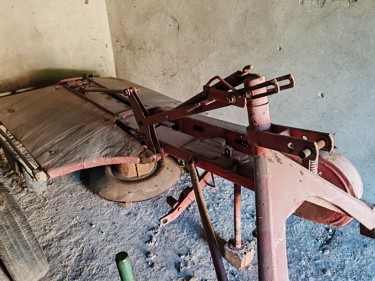 Rotačná žacia kosačka - 3