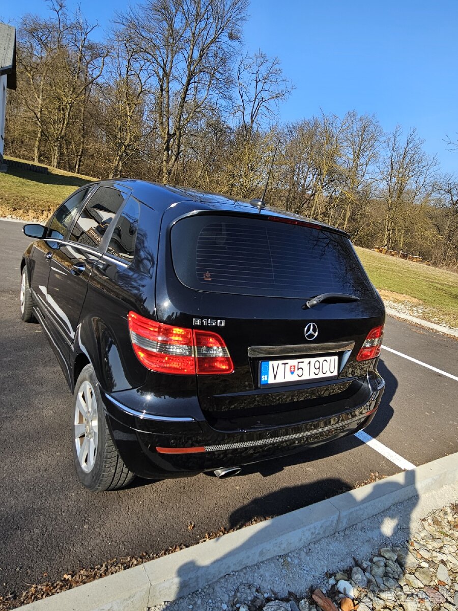 Mercedes Benz B150 - 3