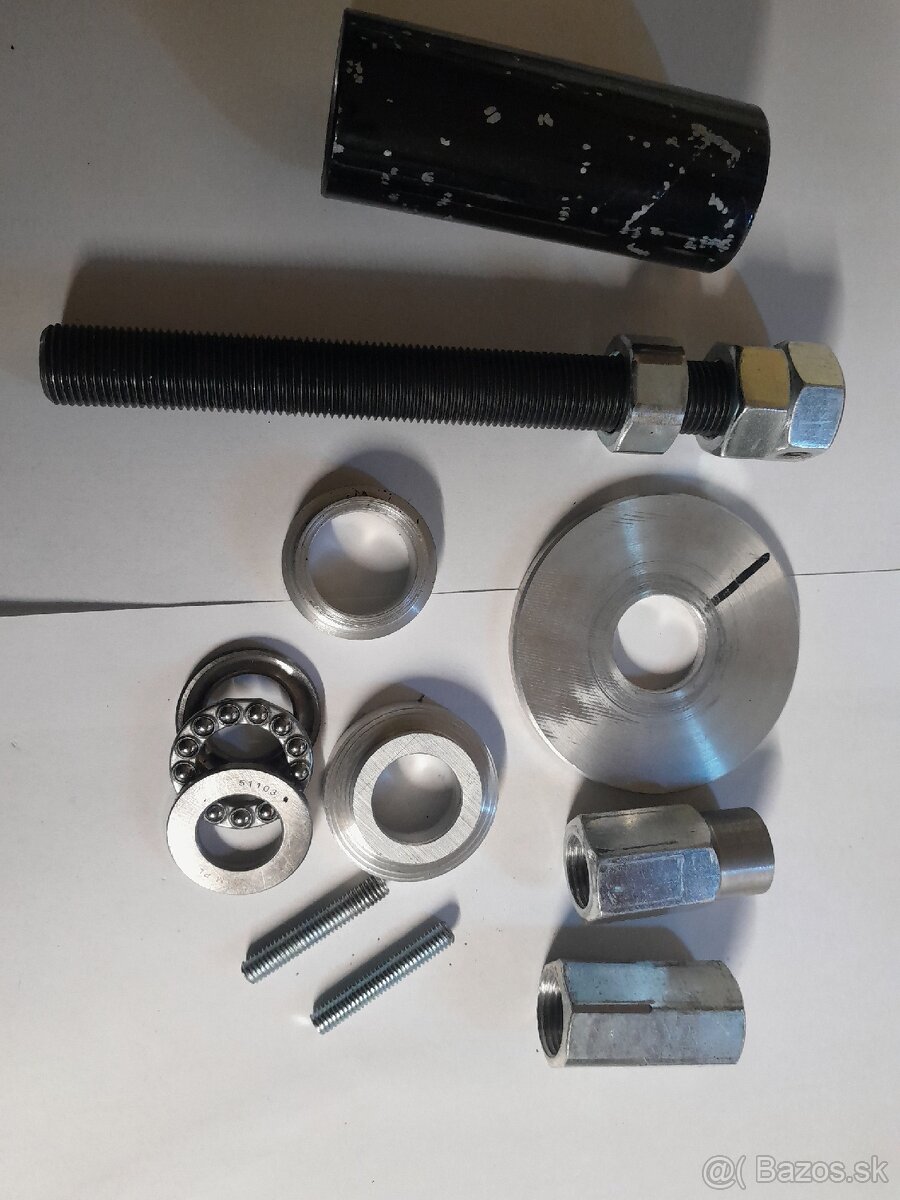 Vťahovak kľuku - 3