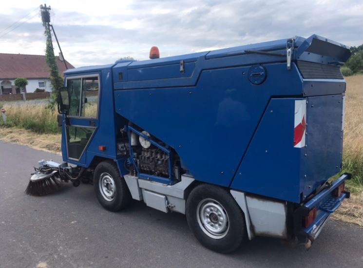 Predám zametaci stroj - 3