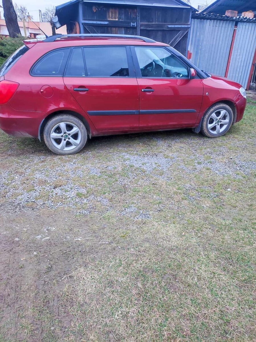 Škoda Fabia II - 3