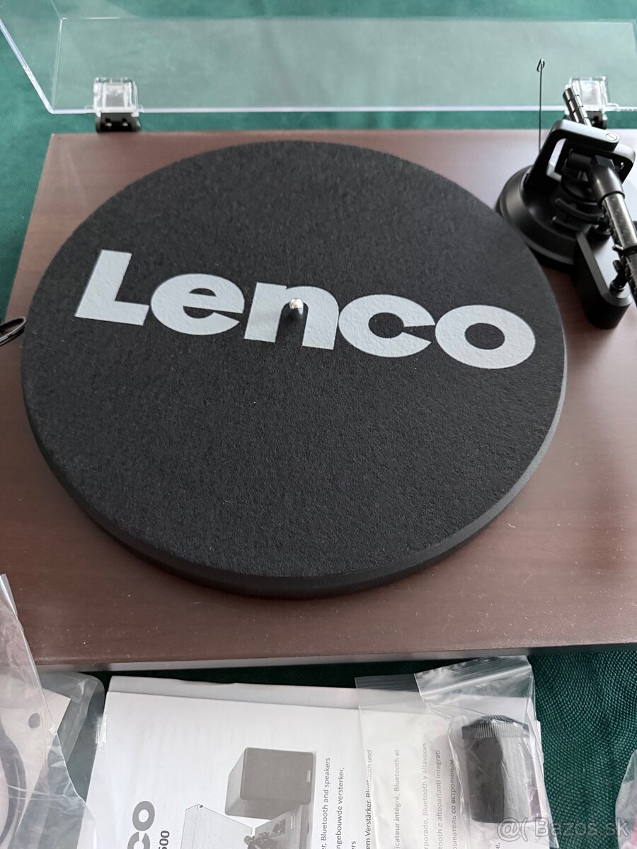 Nový gramofón Lenco LS-600WA - 3