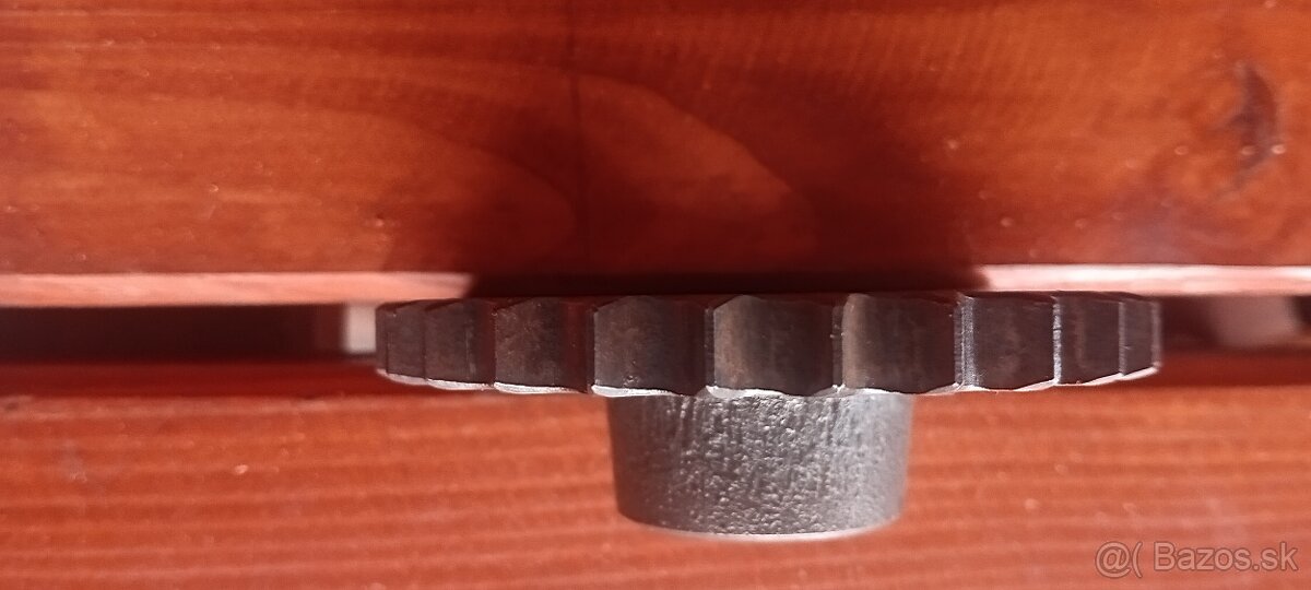 Jawa 350 354 360 primarne kolo 27 Zub - 3