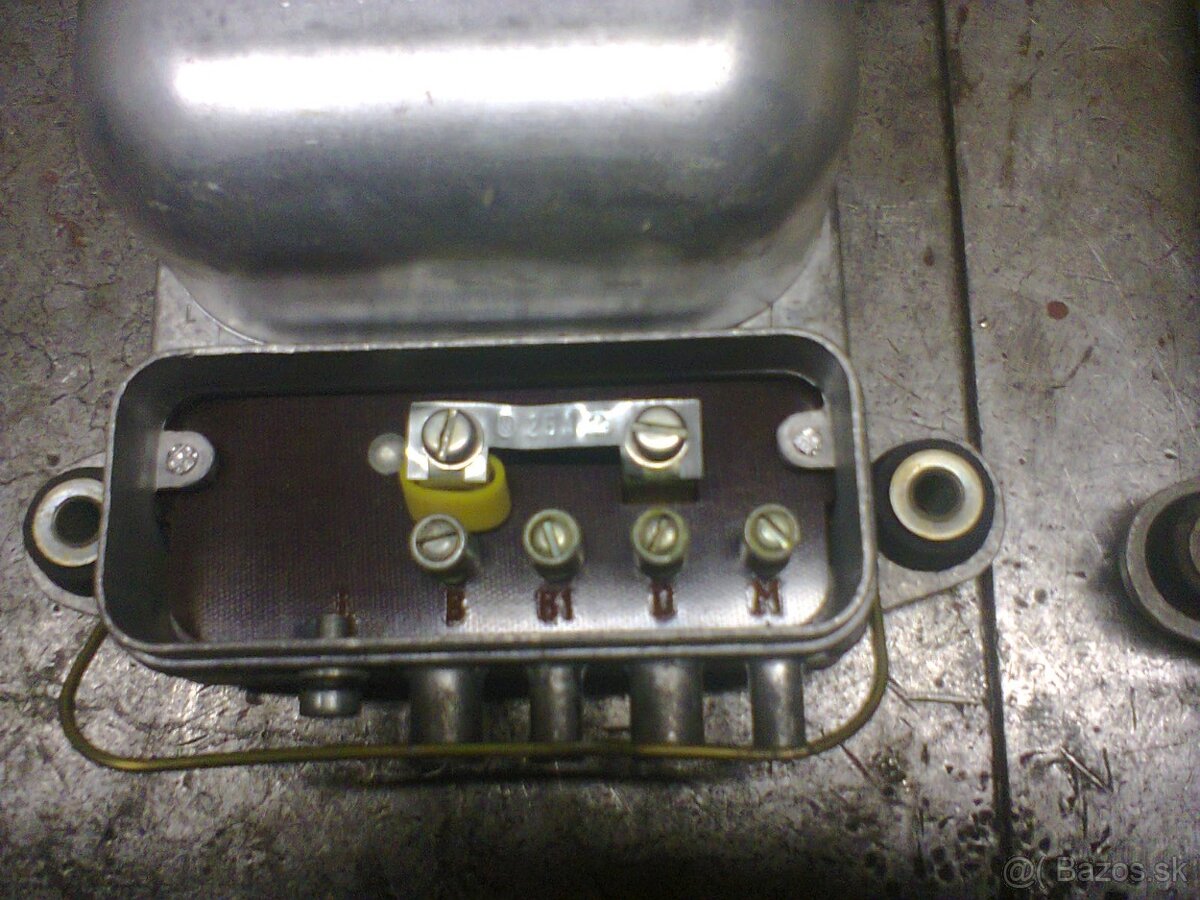 nepoužity regulator napaťia 24V TATRA,PV3S,S5T. - 3