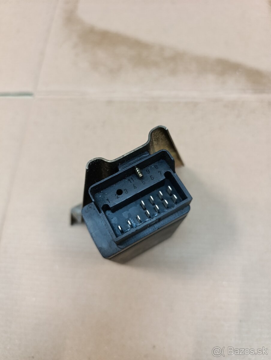 E30 jednotka centrálneho zamykania - 3