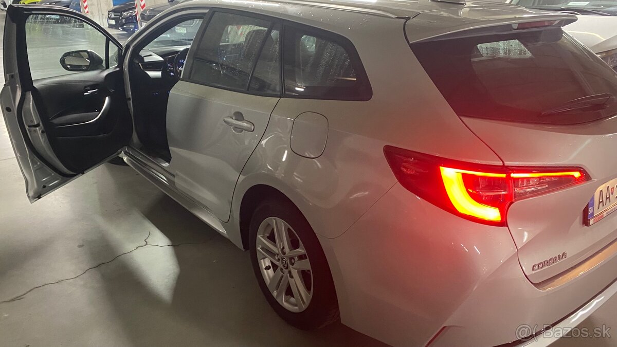 Toyota Corolla Hybrid 2021 na predaj - 3