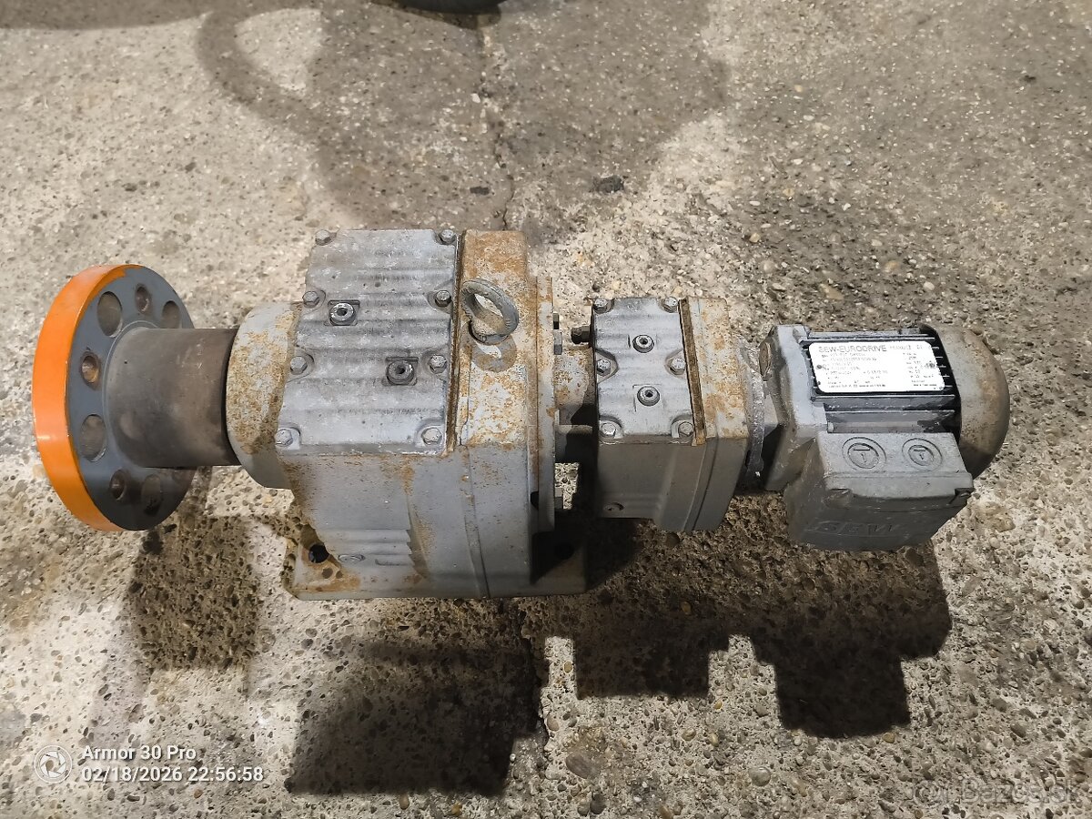 Motor s prevodovkou - 3