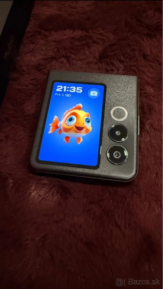 ZTE Nubia Flip 2 - 3