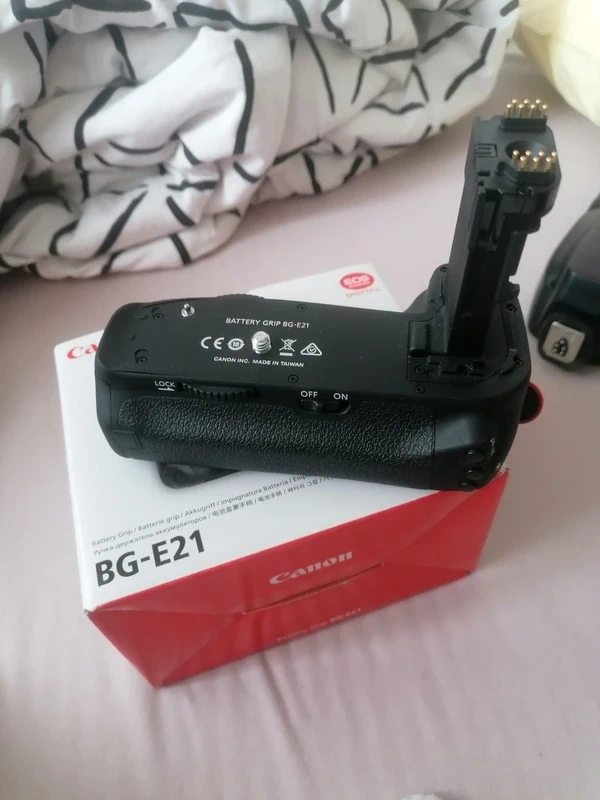 Battery grip Canon Bg-e21 (pre eos 6DmkII) - 3