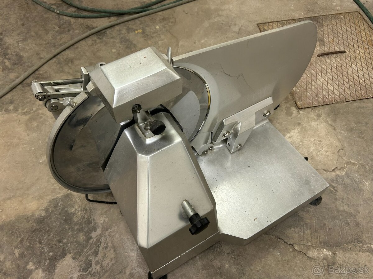 Predám nárezový stroj. - 3