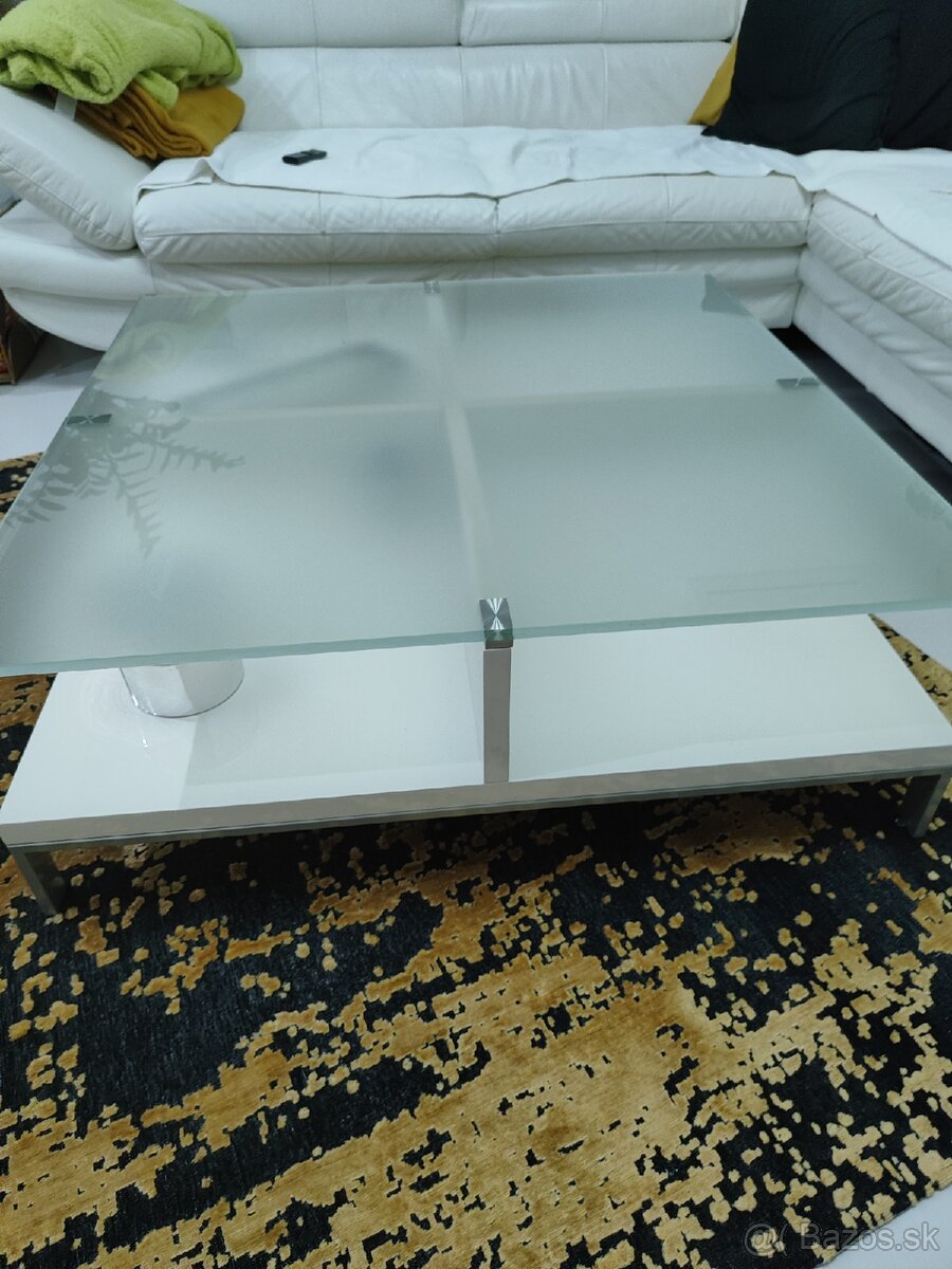 Konferenčný stolik - 3