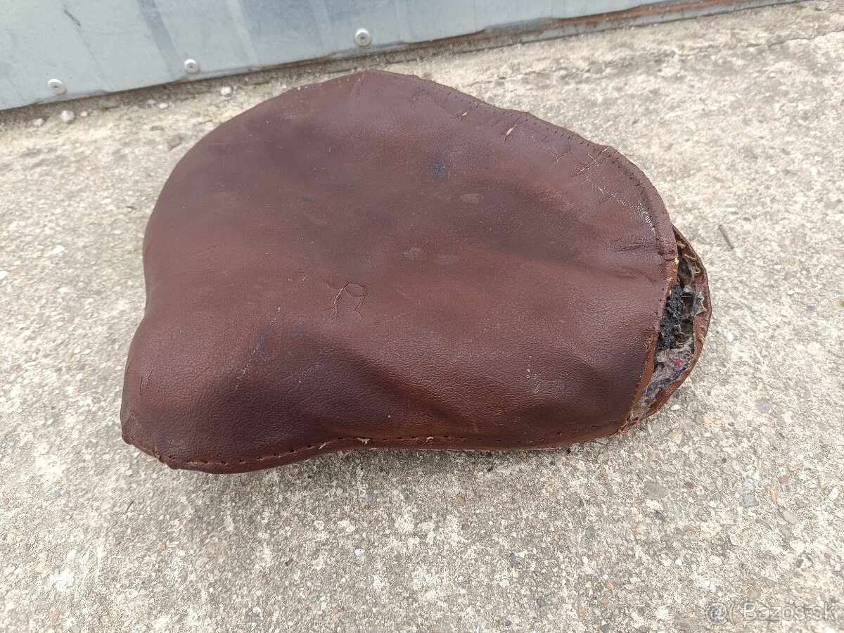 Sedlo Jawa perak / CZ 150C - 3