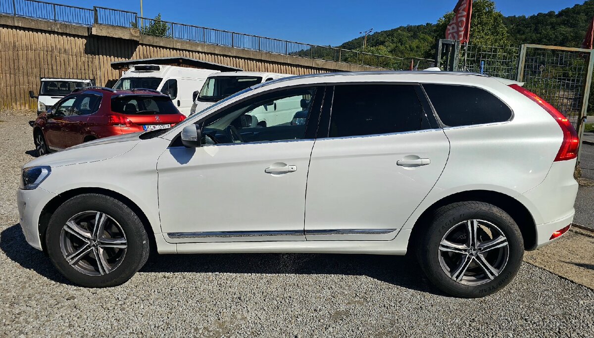 Volvo XC60 2.4 D5 AWD Summum - 3