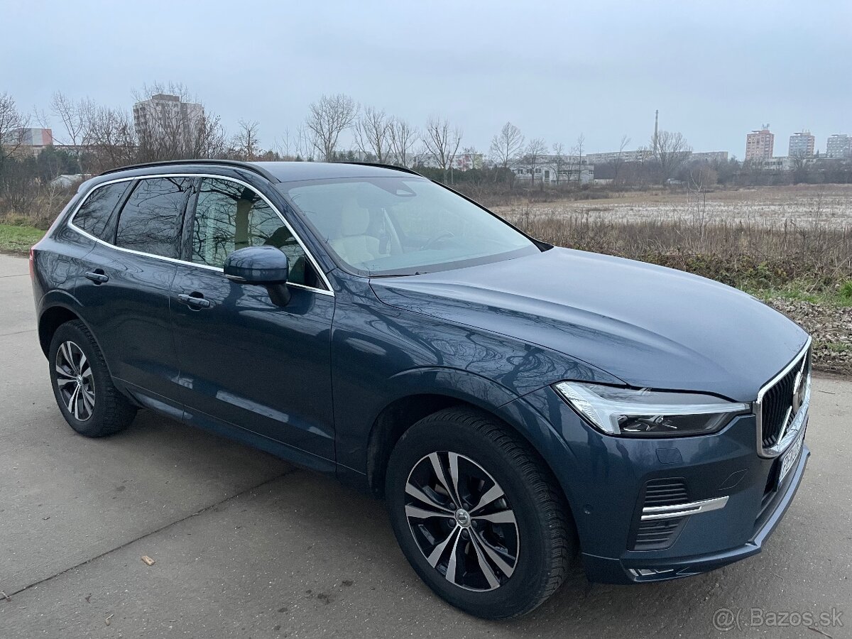 Volvo XC60 2,0 B4D Momentum PRO AT8 AWD - 3